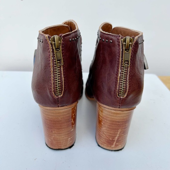 Freebird Violet Lookalikes Belt Buckle Chunky Block Heel Western Booties Size 7 - Picture 7 of 12